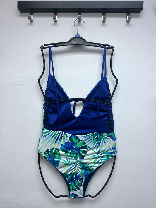 Nina Monokini