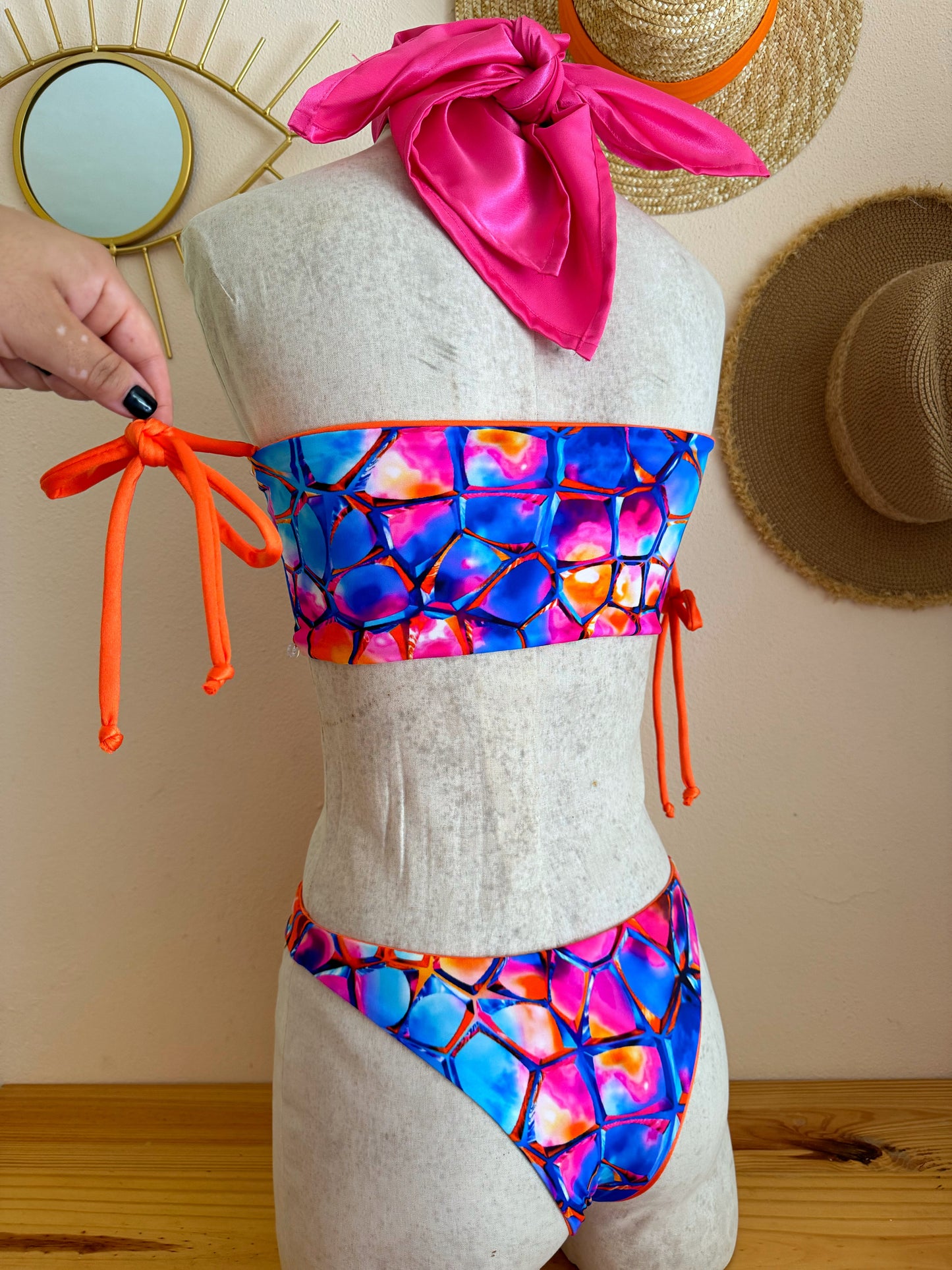 Dali Set Reversible