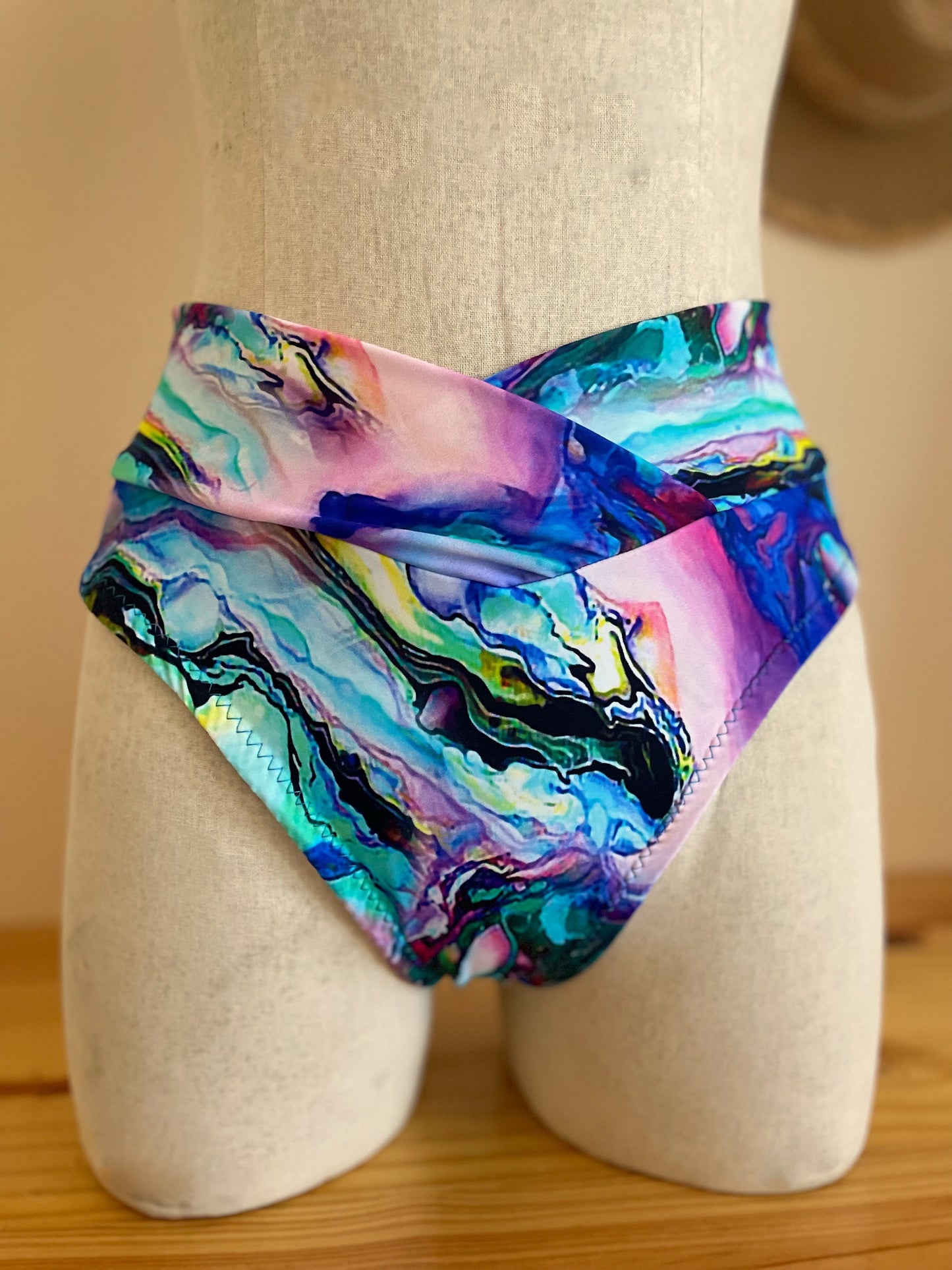 V Bottom