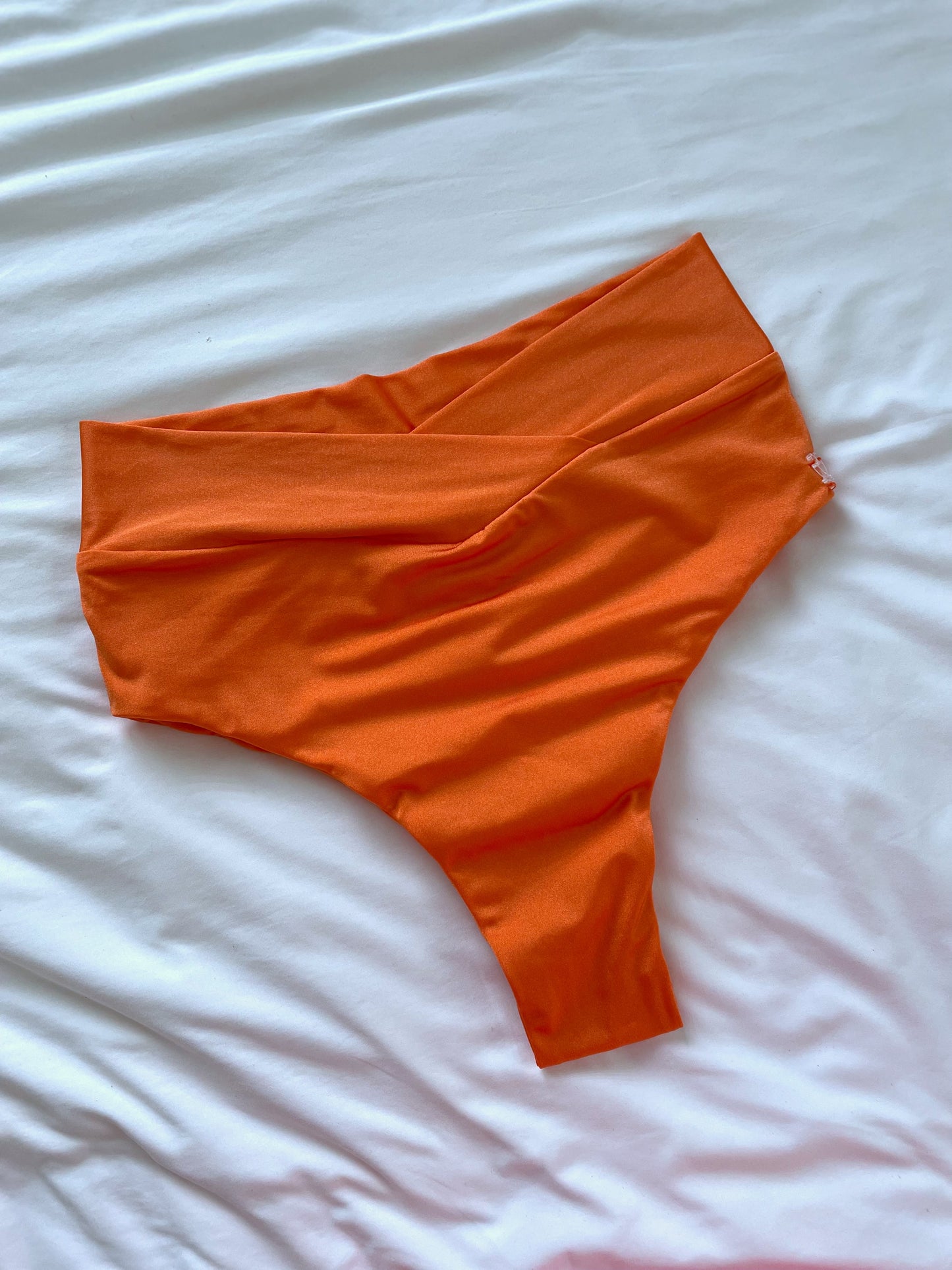 Pyros Bottom