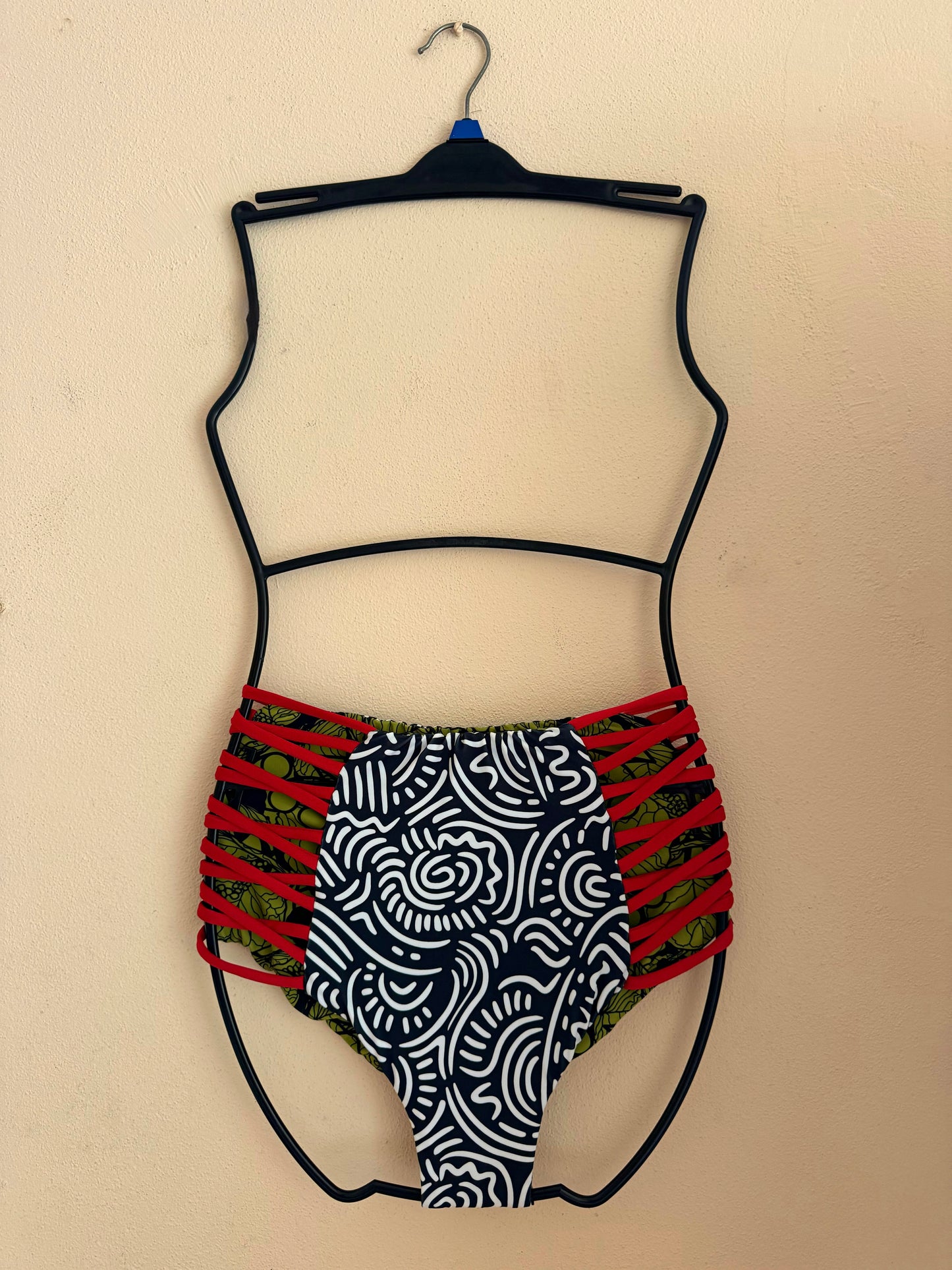 Elisa Top + Uni Bottom